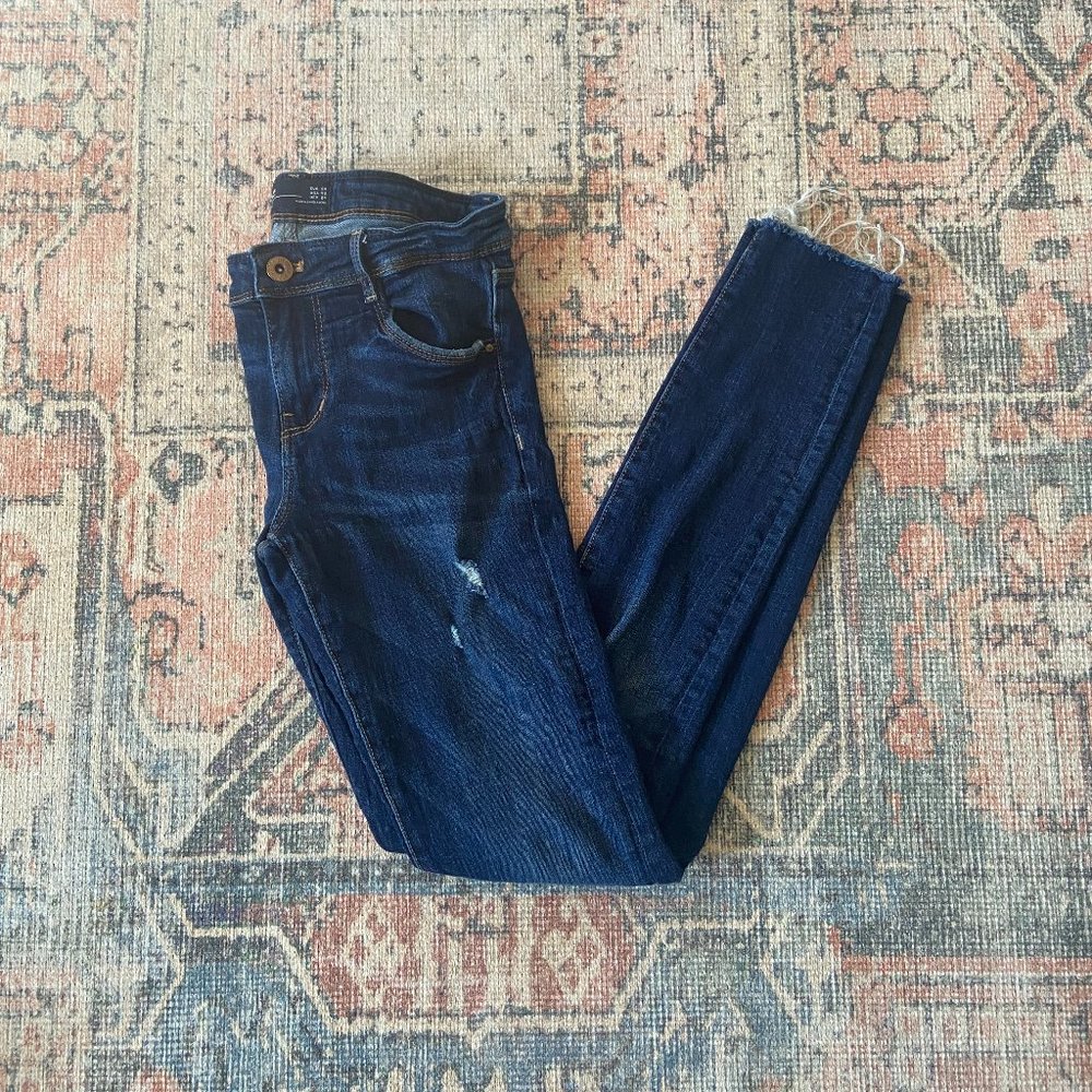 Zara Trafaluc Mid-Rise Distressed Skinny Ankle Jeans
